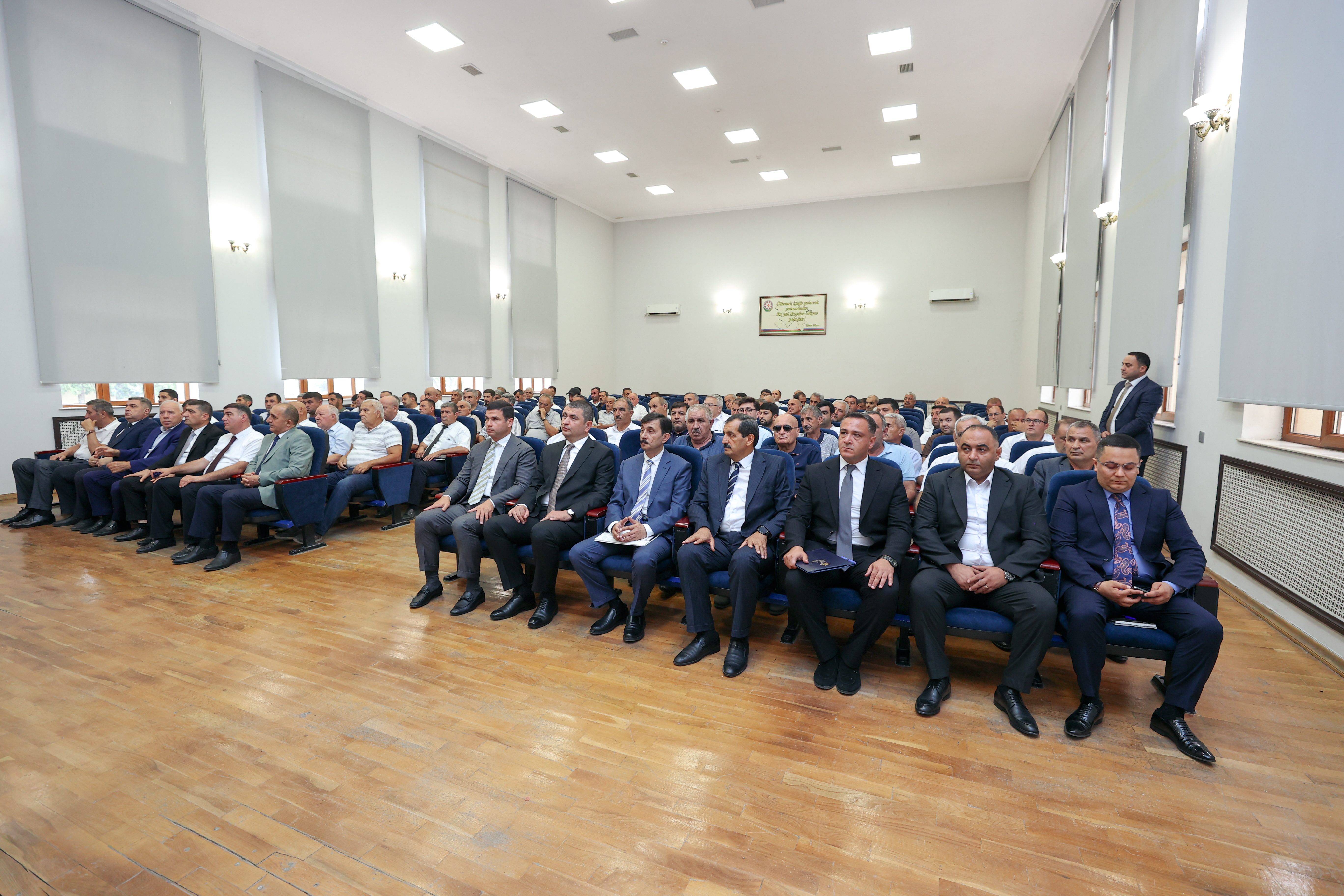 Sahibkarlarla növbəti görüş Kürdəmir rayonunda təşkil olunub